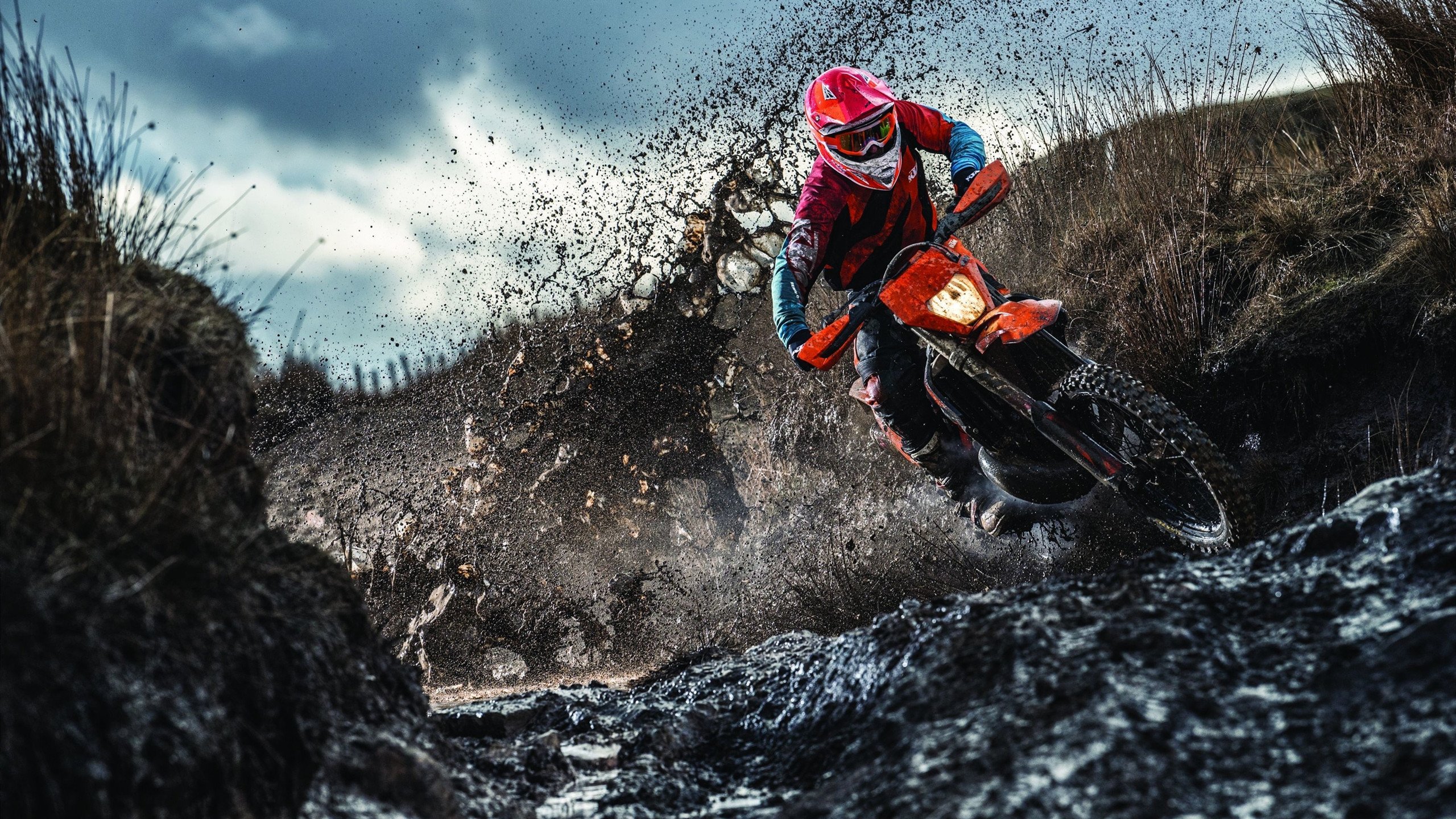 主力球员红牌缺阵是否会影响整支球队防守体系，红牌下场 球队就10个人吗